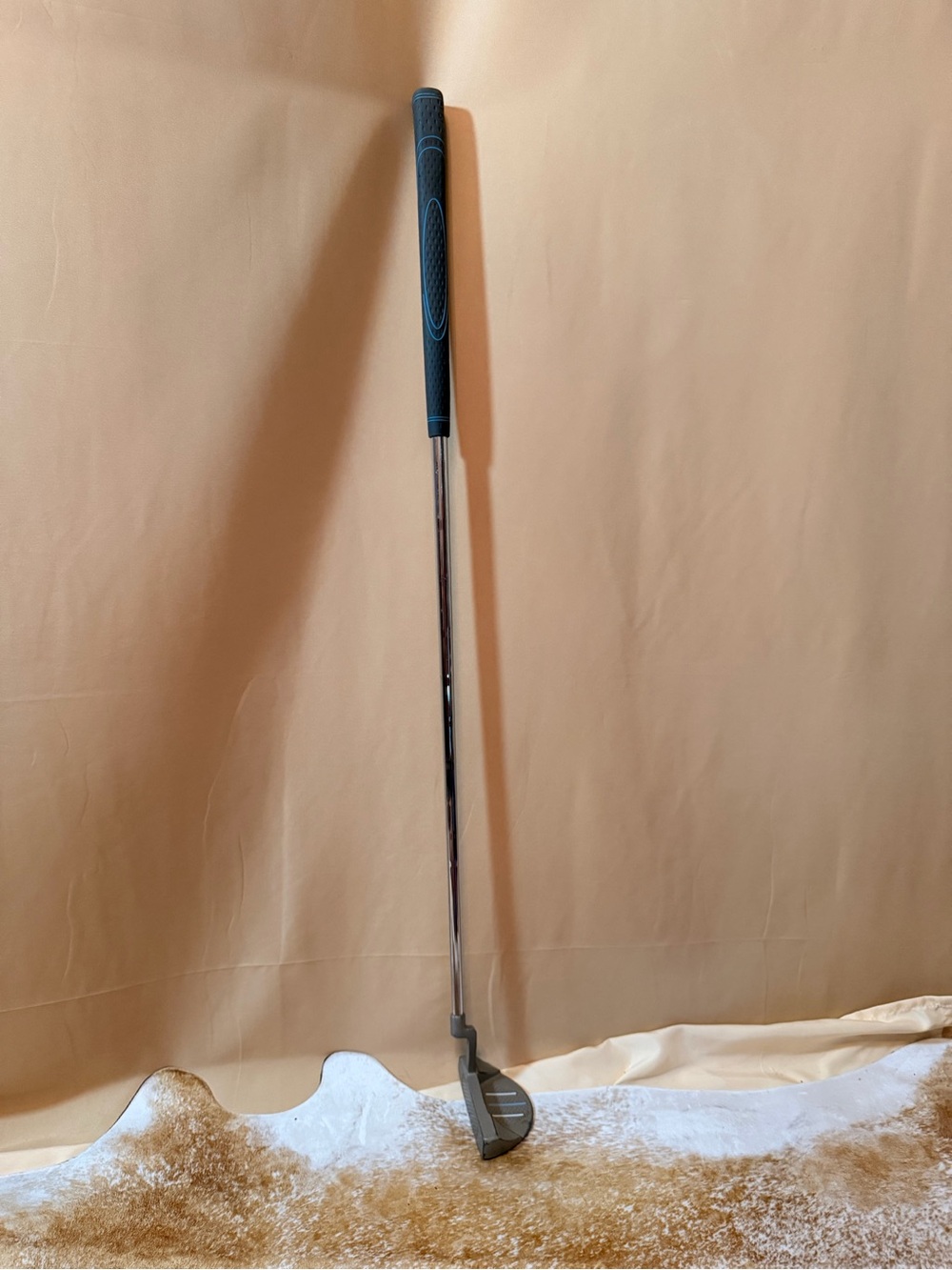 Gray Top Flight Putter with Black Grip – Versatile Outdoor Golf Putter